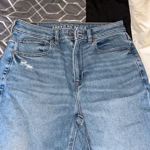American Eagle Straight Leg Mom Jean